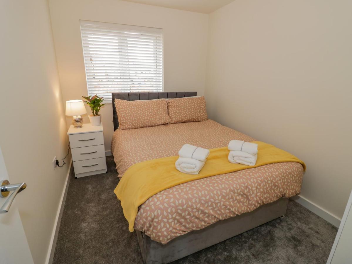 23 Moat House Close Coventry
